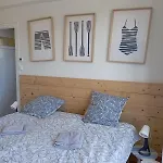 La Mariniere,appartement 2 Etoiles A 100m De La *